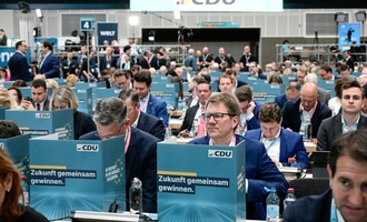 CDU setzt Parteitag mit Debatte ber Grundsatzprogramm fort