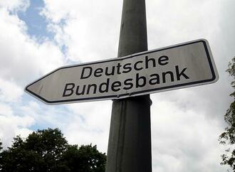Bundesbank dmpft Erwartung an niedrige Inflation und Zinsen