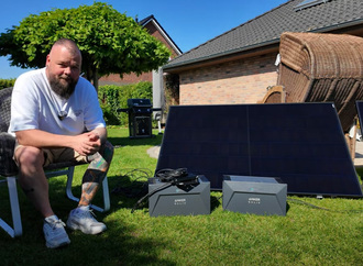 Text: Anker SOLIX Solarbank Dual-System: Bis zu 500  pro Jahr sparen!