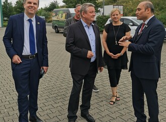 Hoher politischer Besuch bei Baladna DE in Grevenbroich