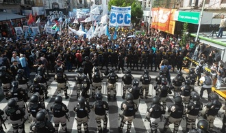 Zusammenste bei Protesttag in Argentinien - Milei am Dienstag 100 Tage im Amt