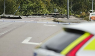 Fahrlssigkeit Ursache fr Wegbruch von hundert Metern Strae in Schweden