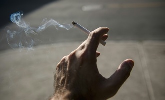 Drogenbeauftragter: In Grobritannien diskutiertes Rauchverbot auch Modell fr Deutschland