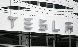Entlassungen bei Tesla: Unternehmen will Mitarbeitende informieren