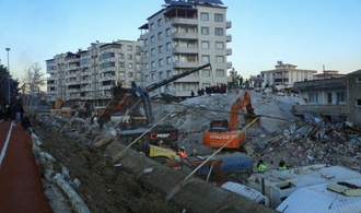 Steinmeier zu Besuch in Erdbeben-Region in Sd-Trkei
