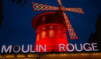 Pariser Wahrzeichen: Windmhlenflgel des Moulin Rouge eingestrzt
