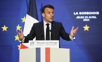 Frankreichs Prsident Macron fordert europaweite Online-Mndigkeit ab 15 Jahren
