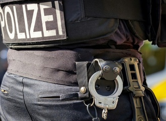 25-Jhriger stirbt bei Gewalttat in Mehrfamilienhaus in Nordrhein-Westfalen