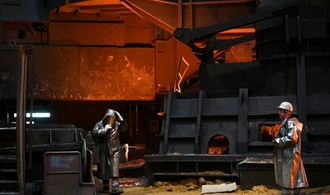 Stahlarbeiter protestieren gegen Thyssen-Fhrung - Politik mischt sich ein