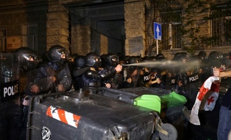 Polizei in Georgien setzt Trnengas gegen pro-europische Demonstranten ein