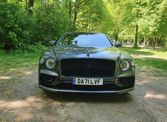 Bentley Flying Spur W12 - Lounge mit 635 PS