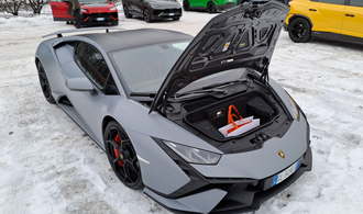 Lamborghini Huracan und Urus beim Winter Drive
