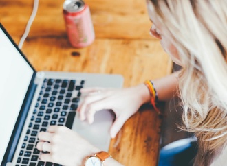 Arbeitssucht: Wie man sie erkennt, was hilft