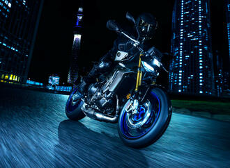 Yamaha Hyper Naked Bike MT-09