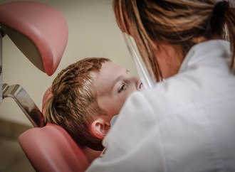 Chemotherapie: Entzündung der Mundschleimhaut häufig unterschätzt