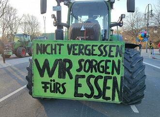 Hessens Ministerpräsident fordert ''Entlastungspaket'' für Bauern