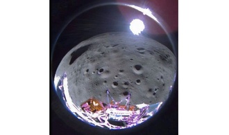 US-Landegerät Odysseus sendet erste Fotos vom Mond
