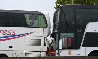 Deutsche und franzsische Schulkinder bei Busunfall in Frankreich verletzt