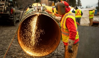 Umstrittene lpipeline Trans Mountain in Kanada nimmt Betrieb auf
