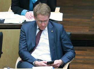 Günther will auf Tiktok ''Flagge zeigen''