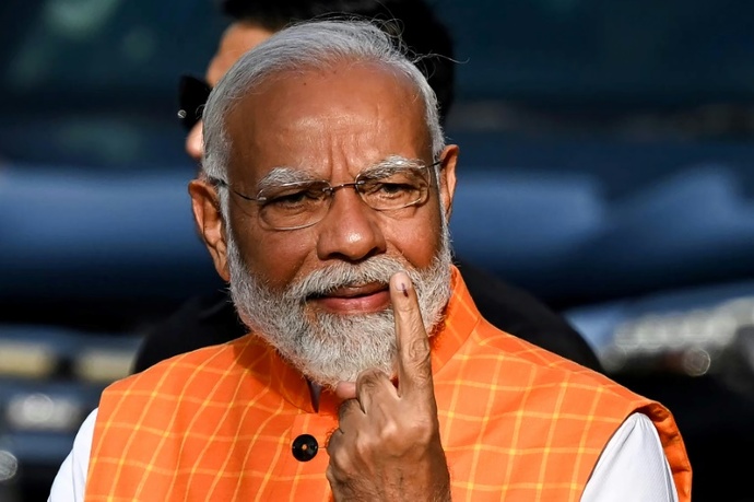 Politics – Indian Prime Minister Modi casts his vote in six-week parliamentary elections