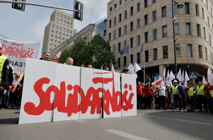 Polska – Tysiące polskich rolników demonstruje w Warszawie przeciwko polityce ochrony środowiska UE