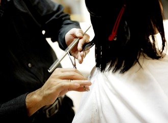 Friseurbranche unter der Lupe - wie rentabel ist ein Friseursalon 2024?