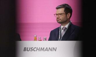 Buschmann fordert ''Brokratie-Bremse'' in Brssel