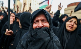 Trauerfeierlichkeiten fr verunglckten iranischen Prsidenten Raisi beginnen