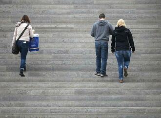 Studie: Einsamkeit unter jungen Menschen nimmt zu