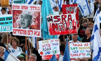 Erneut Proteste gegen Netanjahu - Trauer um acht im Gazastreifen gettete Soldaten