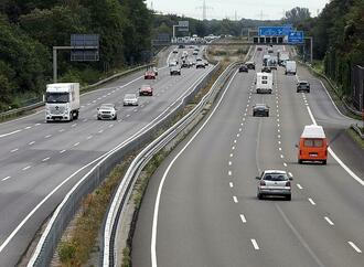 NRW-Verkehrsminister kritisiert Sparplne fr Autobahnen