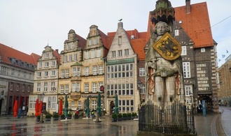 Nach Gerichtsurteil: Bremen will weiter gegen illegales Gehwegparken vorgehen