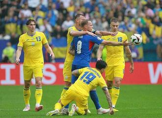 Fuball-EM: Ukraine dreht Spiel gegen Slowakei