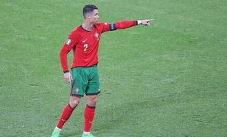 Fuball-EM: Portugal nach Sieg gegen Trkei im Achtelfinale