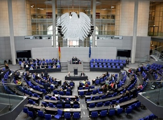 Scholz gibt Regierungserklrung zu EU- und Nato-Gipfeln im Bundestag ab