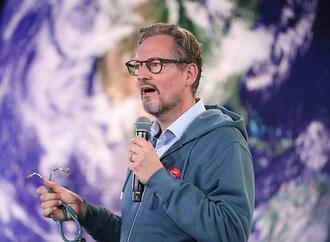 Hirschhausen drängt auf klare Richtlinien gegen Desinformation