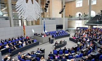 Bundestag bert ber strengere Regeln fr Mittelverwendung durch Fraktionen