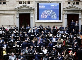 Argentiniens Parlament verabschiedet umstrittenes Reformpaket von Prsident Milei