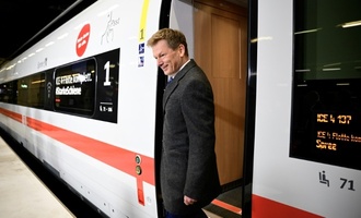 Unionsfraktionsvize Lange fordert ''rote Karte'' fr Bahn-Chef Lutz