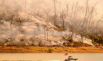 Mehr als 25.000 Menschen mssen vor Waldbrand in Kalifornien fliehen