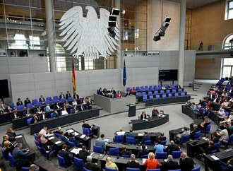 Bundestag entscheidet ber Agrarpaket und Gehsteigbelstigungen