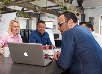 Flexibilität und Innovation: Wie Coworking-Spaces das moderne Büro revolutionieren