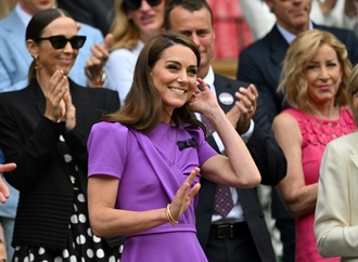 Prinzessin Kate berreicht Pokal bei Wimbledom-Finale
