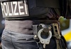 Polizist schiet auf mit Messer bewaffneten Mann in Bayern
