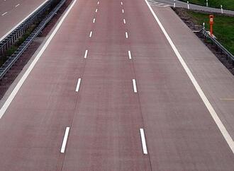 Kostenexplosion bei touristischen Schildern an Autobahnen