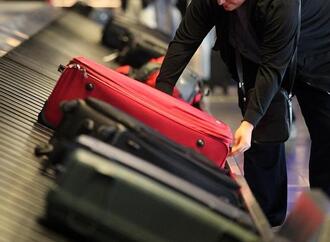 Deutsche reisen nach der Pandemie immer noch deutlich weniger