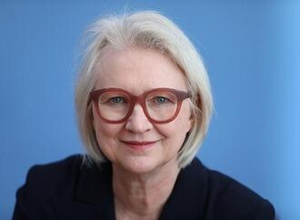 Schnitzer will Wirtschaftspolitik auf Klimaschutz und KI ausrichten