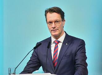 Wüst kritisiert KI-Strategie der Ampelregierung