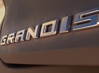 Neue Mitsubishi-SUV  - Eins für die Familie, eins für die Umwelt 